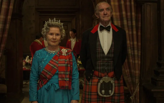 Imelda Staunton als Queen Elizabeth II.