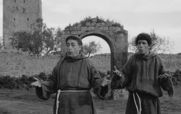 Große Vögel, kleine Vögel Filmstill