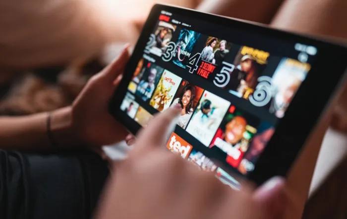 Tablet mit geöffneter Netflix App