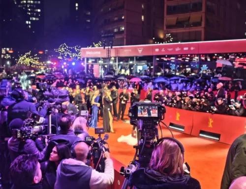 76. Berlinale eröffnet: Michelle Yeoh erhält Ehrenbären